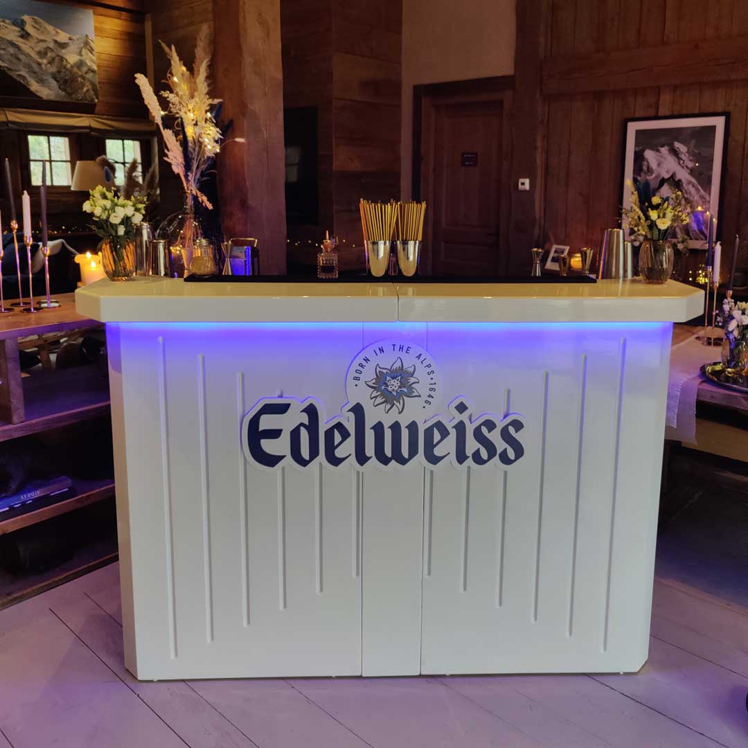 Personnalisation du bar à Cocktail pour l'événement organisé par Edeweiss